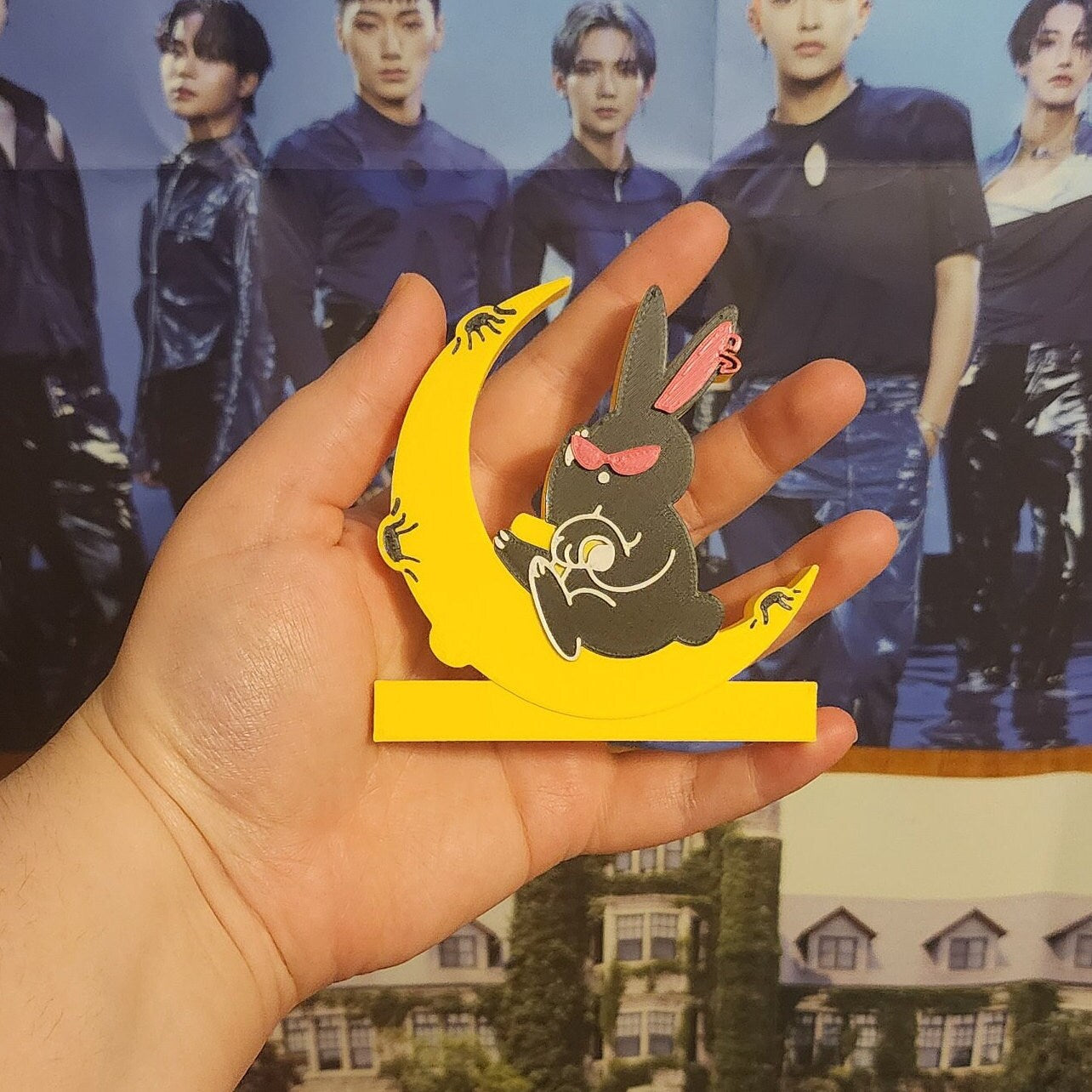 ATEEZ Mito Standee