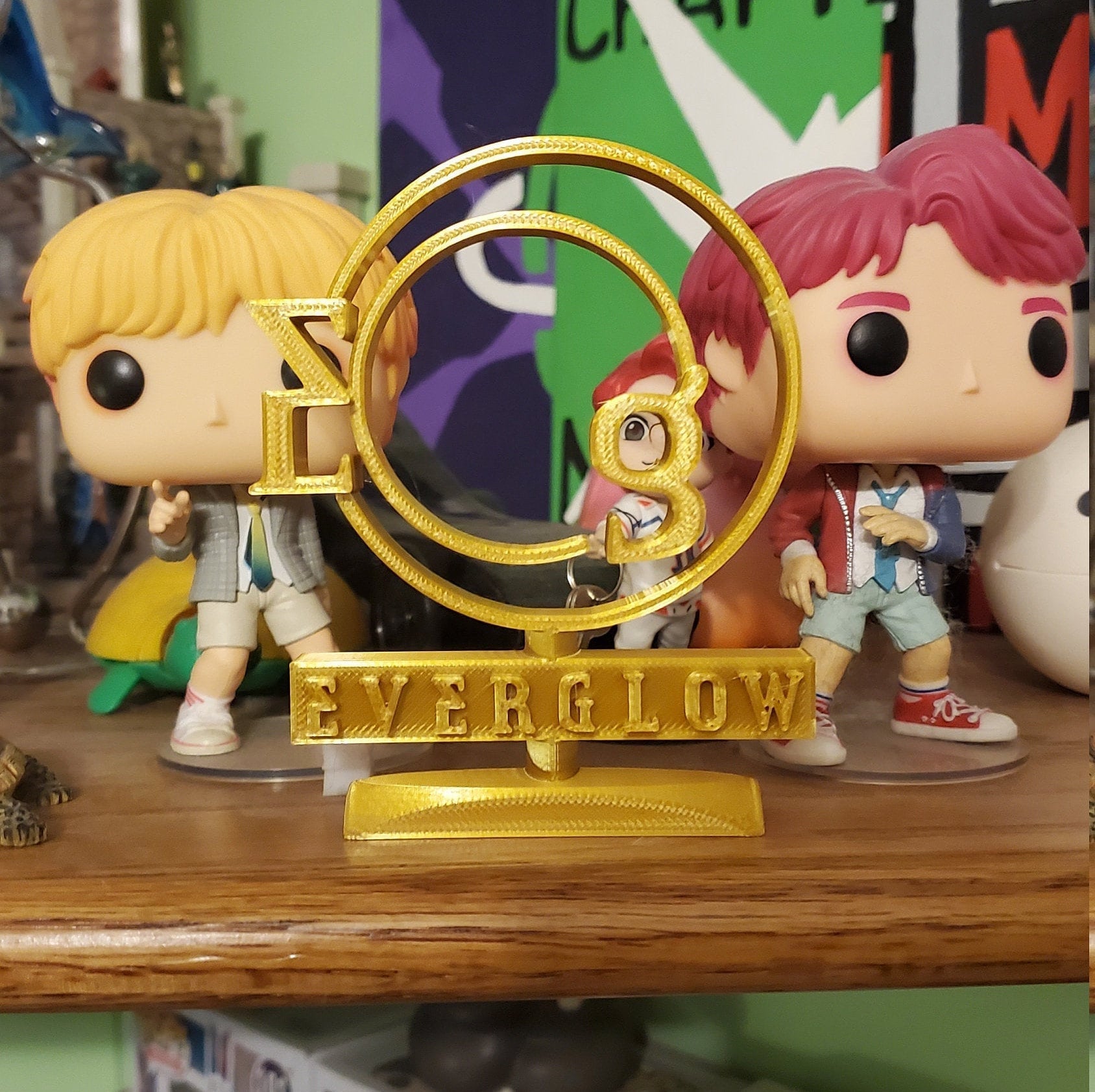 Everglow Standee