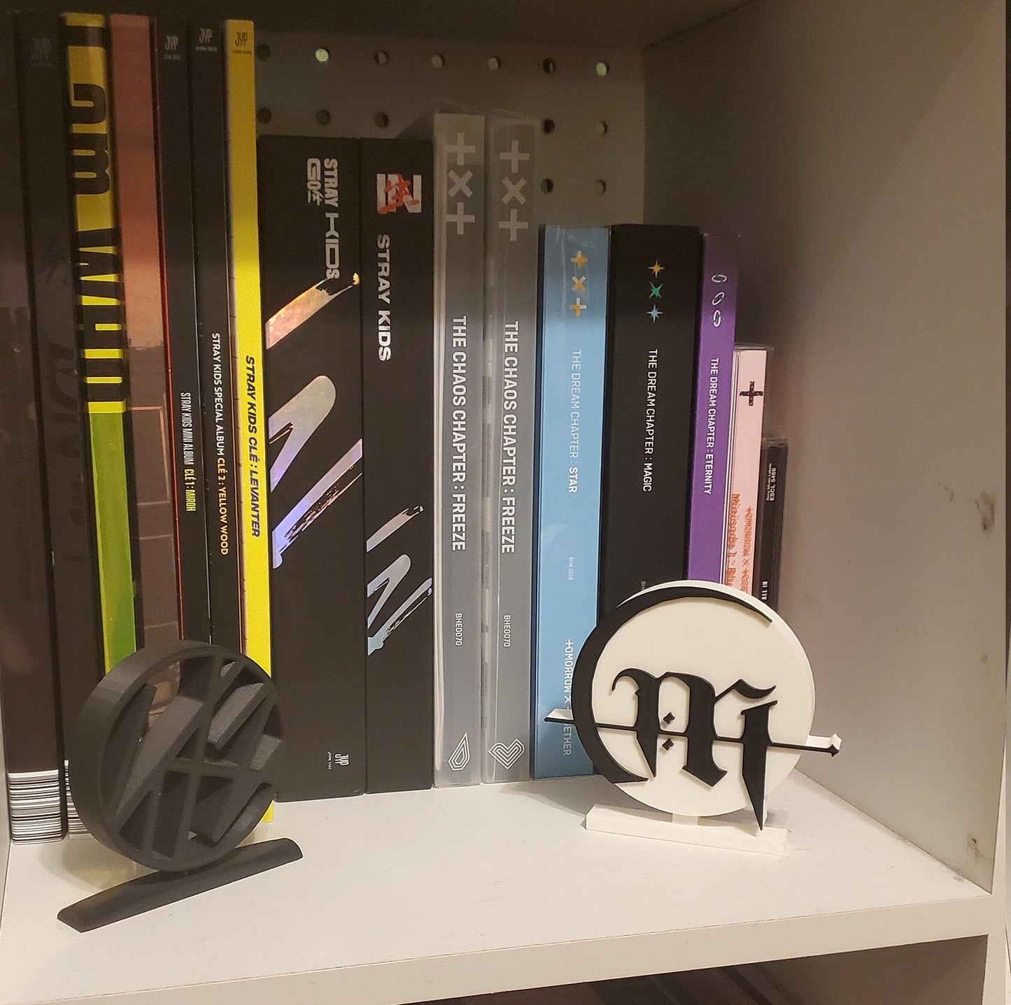 Moonbyul Standee