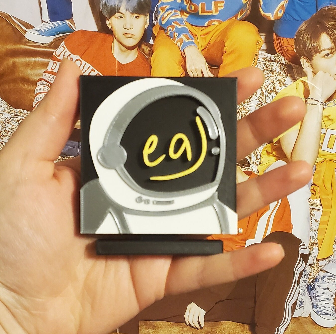 eaj Standee