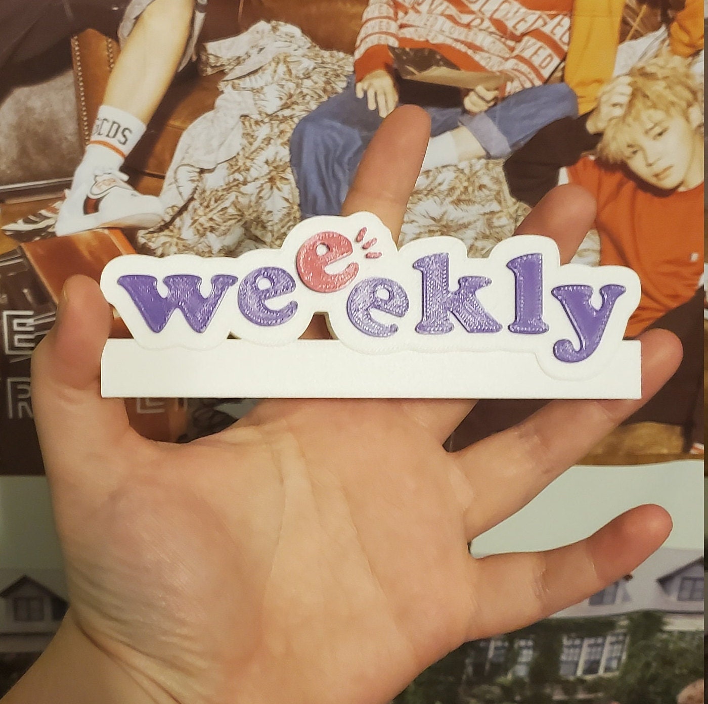 Weeekly Standee