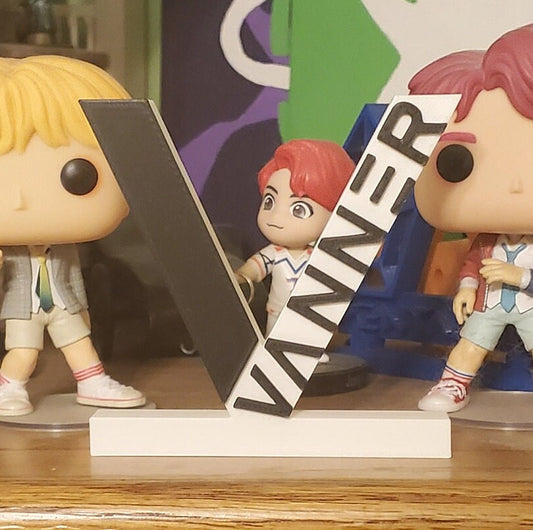 VANNER Standee