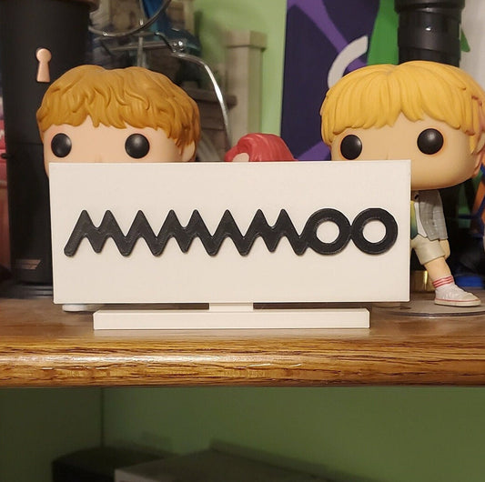 Mamamoo Standee