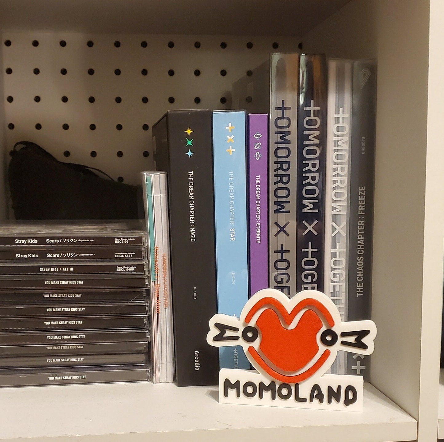 Momoland Standee