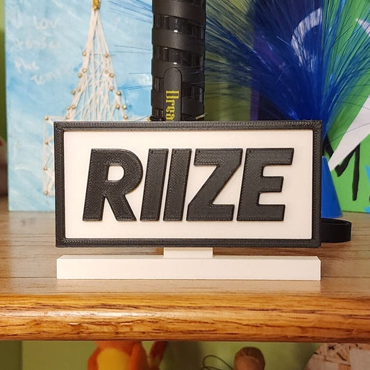 RIIZE Standee