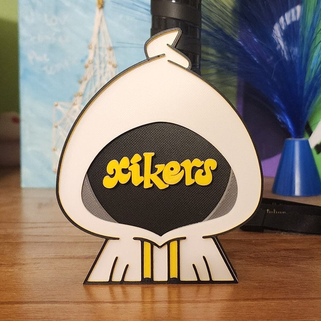 Xikers Standee