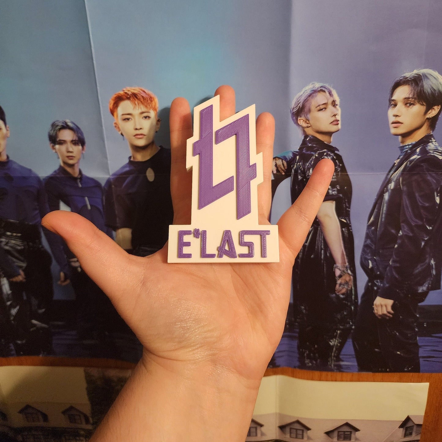 E'LAST Standee