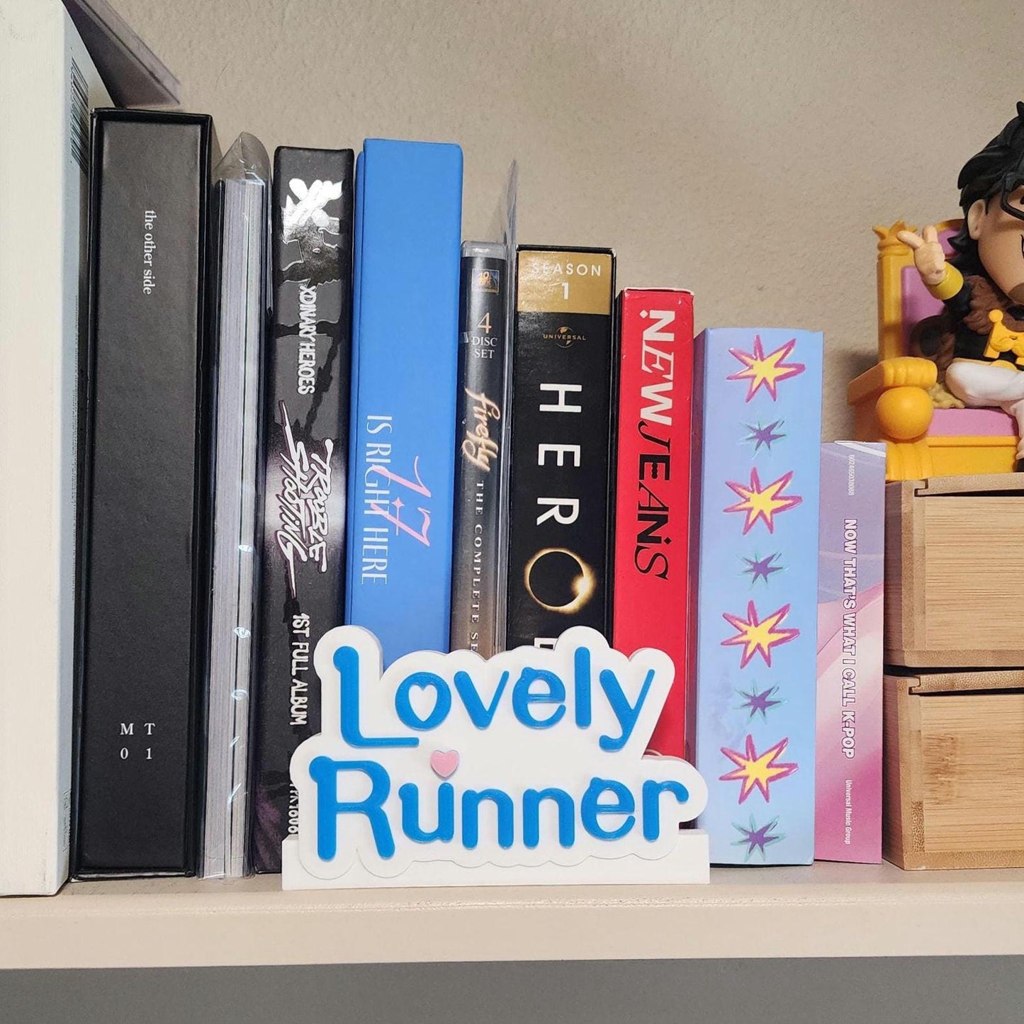 Lovely Runner Standee