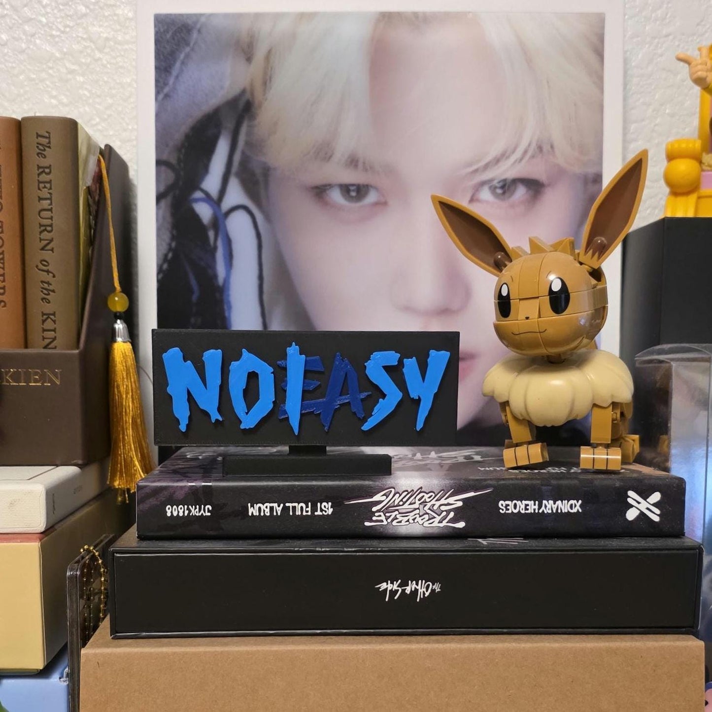 Stray Kids NOEASY Standee